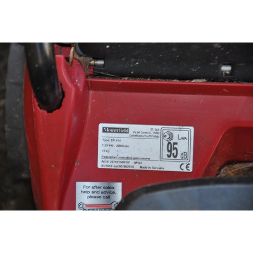 1004 - A MOUNTFIELD HP164 PETROL LAWN MOWER with grass box (priming bulb decayed but engine pulls freely, h... 