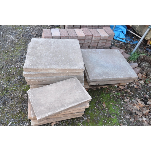 1007 - A QUANTITY OF PAVING SLABS AND BLOCKS of seven different styles and sizes (loaded on two pallets)