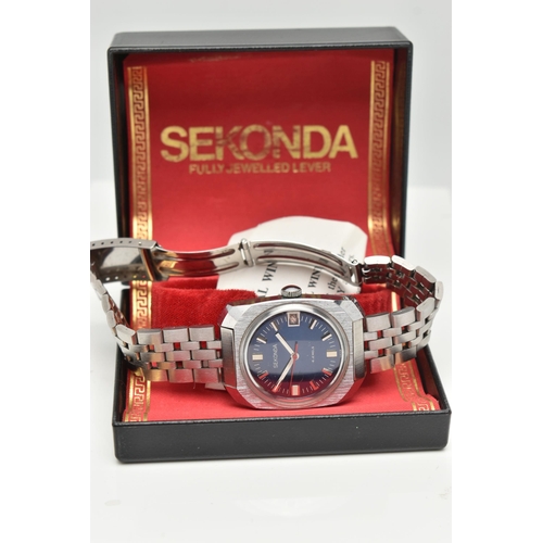 21 - A BOXED GENTS 'SEKONDA' WRISTWATCH, self-winding, round blue dial signed 'Sekonda, 18 jewels', baton... 