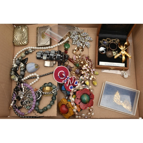 119 - A BOX OF ASSORTED COSTUME JEWELLERY, to include a boxed set of six Guinness dress studs, a pair of m... 