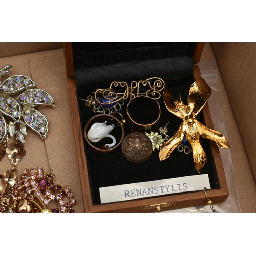 119 - A BOX OF ASSORTED COSTUME JEWELLERY, to include a boxed set of six Guinness dress studs, a pair of m... 