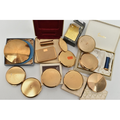 125 - TWO BOXED STRATTON LIPSTICK AND POWDER COMPACT SETS, A STRATTON LIPSTICK HOLDER AND EIGHT STRATTON P... 