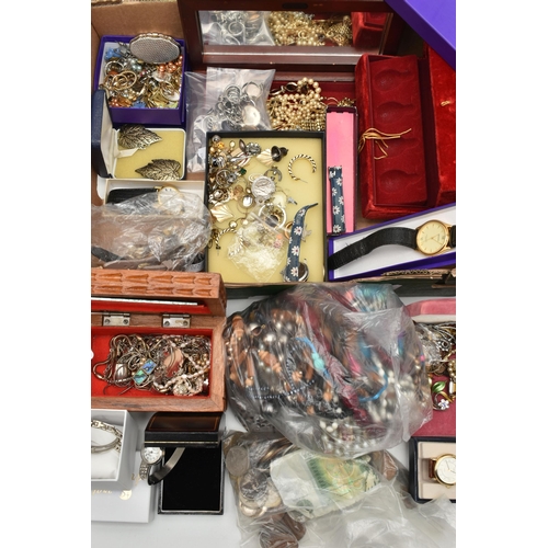 132 - A BOX OF ASSORTED SILVER AND WHITE METAL JEWELLERY, COSTUME JEWELLERY AND WATCHES, to include a silv... 