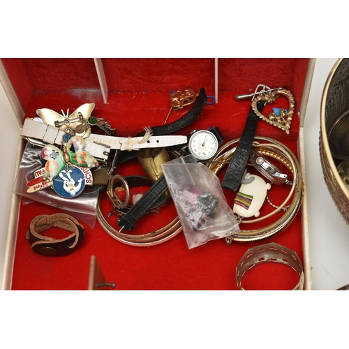 140 - A BOX OF  ASSORTED ITEMS, to include two jewellery boxes, two brooches, a 'Weiss' brass clock, a sel... 