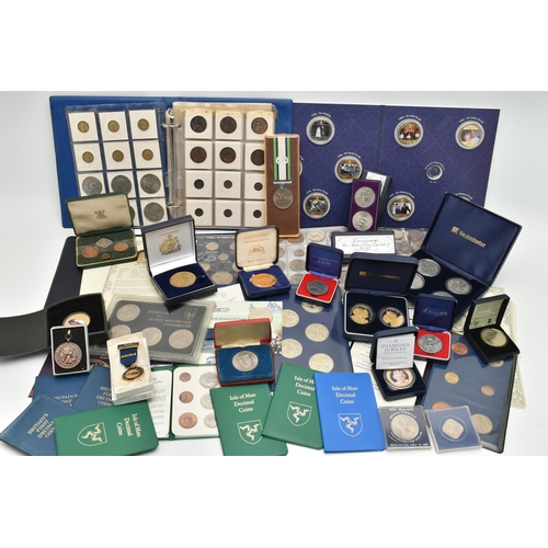 148 - A CARDBOARD BOX CONTAINING MAINLY UK 20TH AND 21ST CENTURY COINAGE, to include The Platinum Wedding ... 