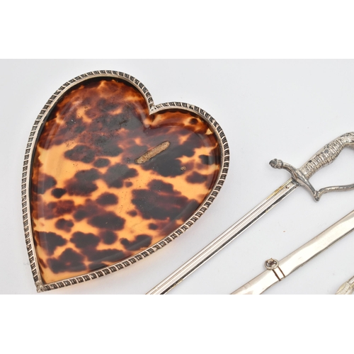 99 - A PIN TRAY AND TWO OTHER ITEMS, a heart shaped, faux tortoiseshell pin tray, fitted with a silver ga... 