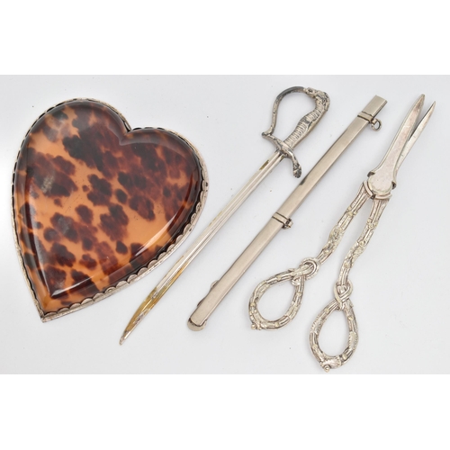 99 - A PIN TRAY AND TWO OTHER ITEMS, a heart shaped, faux tortoiseshell pin tray, fitted with a silver ga... 