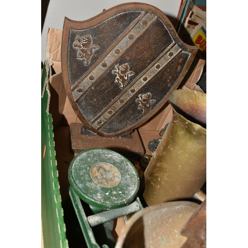 324 - ONE BOX OF METALWARE, to include three brass candle sticks, a shield shaped fireside companion set, ... 