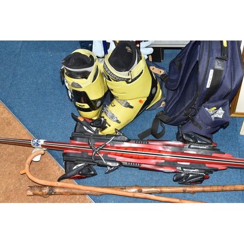 425 - A PAIR OF ATOMIC C11 PULS CARVING SKIS, fitted with Atomic CR:412 bindings, together with a pair of ... 