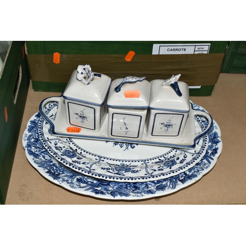 470 - THREE BOXES AND LOOSE TEA AND DINNER WARES ETC, to include six Wedgwood Aster cups, saucers and side... 