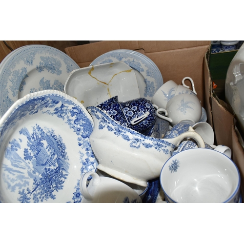 470 - THREE BOXES AND LOOSE TEA AND DINNER WARES ETC, to include six Wedgwood Aster cups, saucers and side... 