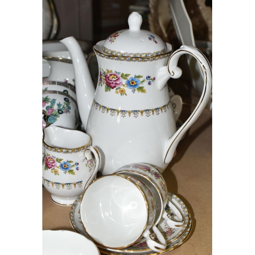 472 - ROYAL GRAFTON PART DINNER AND TEASETS, comprising a six place Majestic dinner service with five cups... 