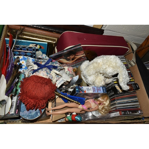 474 - SEVEN BOXES AND LOOSE ASSORTED SUNDRY ITEMS ETC, to include a Vigo Pulpmaster, Intex Challenger II i... 