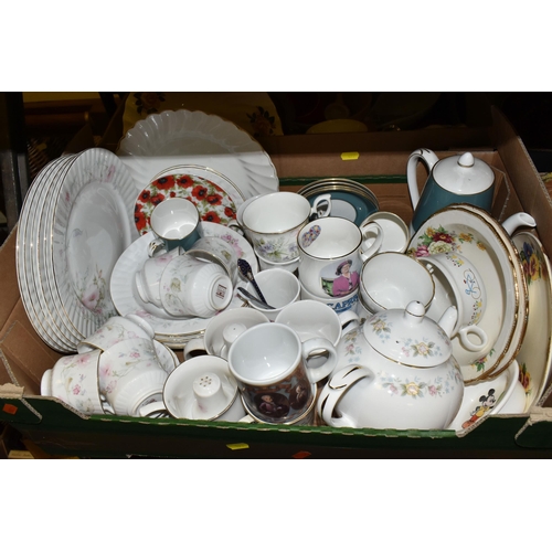 497 - FOUR BOXES OF CERAMICS AND SUNDRY ITEMS, to include a twenty one piece Wedgwood & Co Ltd 'Garden' pa... 