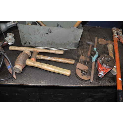 1073 - A COLLECTION OF VINTAGE TOOLS including a metal tools chest, a Wolf Portable grinder, a Wolf Drill (... 