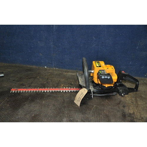 1087 - A PARTNER HG 55-12 PETROL HEDGE TRIMMER with 22in blade (engine pulls freely but hasn't started)