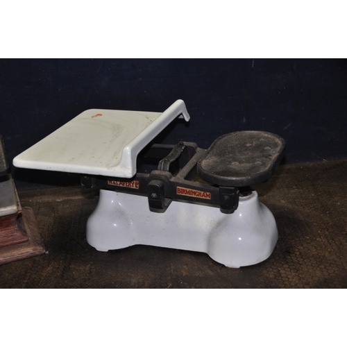 1111 - TWO VINTAGE SCALES FROM W&T AVERY AND ANOTHER, the Avery scales have an enamelled base and platter, ... 