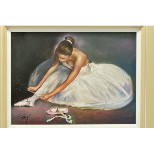 305 - DOMINGO ALVAREZ GOMEZ (SPAIN 1942) 'PERPARANDO', a portrait of female figure putting on her ballet s... 