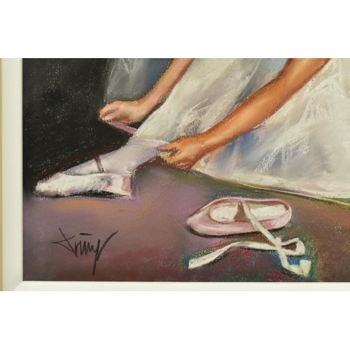 305 - DOMINGO ALVAREZ GOMEZ (SPAIN 1942) 'PERPARANDO', a portrait of female figure putting on her ballet s... 