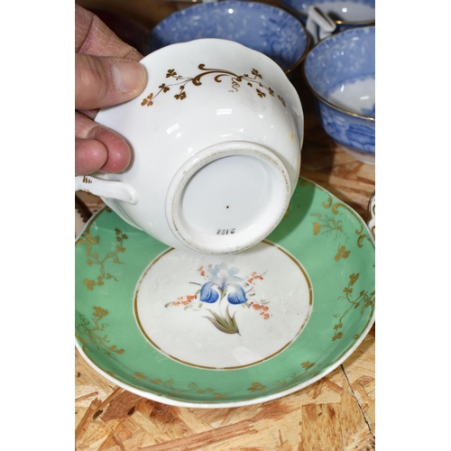 336 - A COLLECTION OF TEAWARE, to include a twenty eight piece Copeland Spode 'Spode's Camilla' tea set, a... 