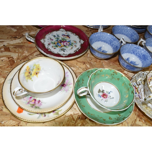 336 - A COLLECTION OF TEAWARE, to include a twenty eight piece Copeland Spode 'Spode's Camilla' tea set, a... 