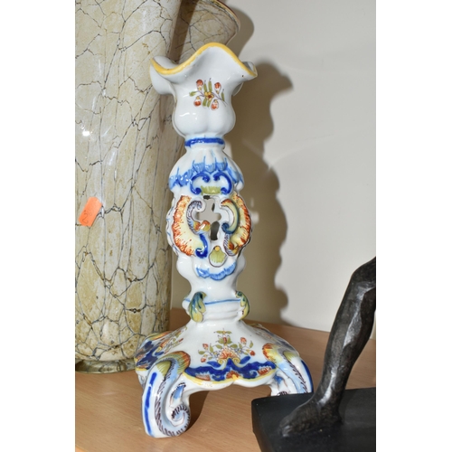 350 - A LARGE FIGURAL PORCELAIN MANTEL CLOCK, Capodimonte, height 45.5cm battery operated, decorated with ... 