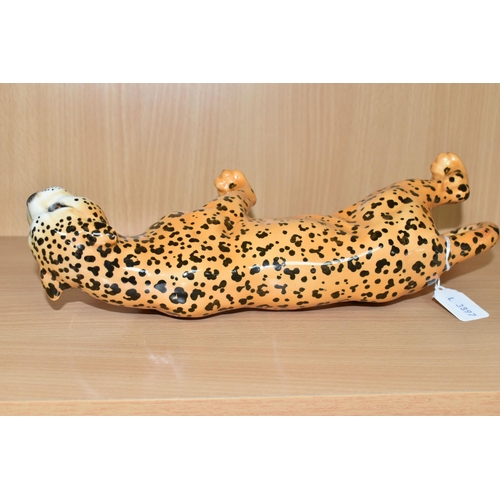 356 - A BESWICK LEOPARD FIGURE, model number 1082, height 12cm (1) (Condition Report: crazing lines visibl... 