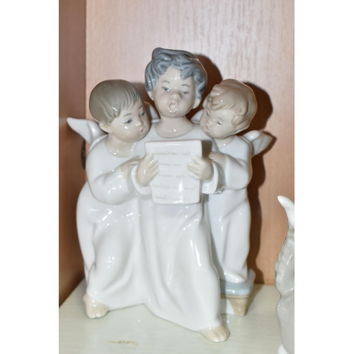 360 - A GROUP OF LLADRO FIGURINES, five figurines and a none matching box comprising 4542 Angel Group, 453... 