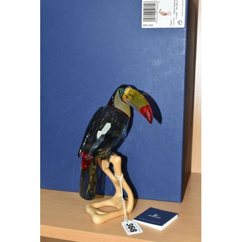 368 - A BOXED SWAROVSKI CRYSTAL BIRDS OF PARADISE 'TOUCAN BLACK DIAMOND' SCULPTURE, model no 850600, on a ... 