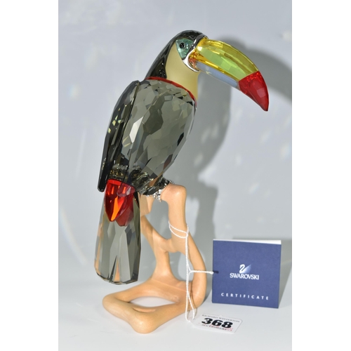 368 - A BOXED SWAROVSKI CRYSTAL BIRDS OF PARADISE 'TOUCAN BLACK DIAMOND' SCULPTURE, model no 850600, on a ... 