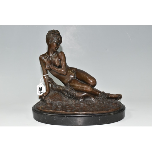 394 - A MODERN BRONZE SCULPTURE, 'Young Woman Bathing' (after Mme. Leon Bertaux) on an oval marble plinth,... 