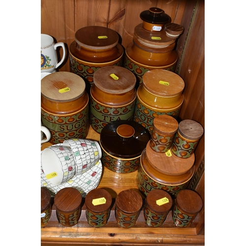 428 - A COLLECTION OF HORNSEA 'BRONTE' DESIGN KITCHEN CANNISTERS AND CLARICE CLIFF DESIGN PLATES, comprisi... 