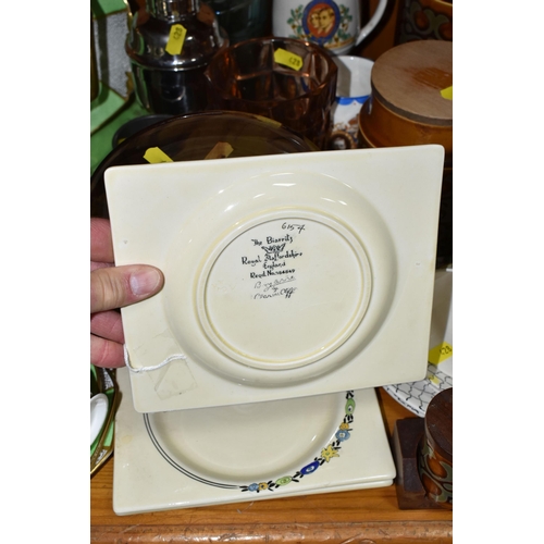 428 - A COLLECTION OF HORNSEA 'BRONTE' DESIGN KITCHEN CANNISTERS AND CLARICE CLIFF DESIGN PLATES, comprisi... 