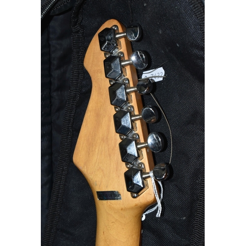 430 - A PEAVEY INTERNATIONAL SERIES 'RAPTOR' ELECTRIC GUITAR, serial number 6095125, made in Vietnam, miss... 