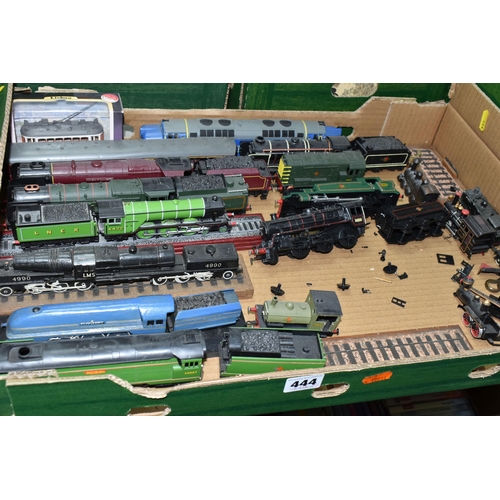 444 - A QUANTITY OF ASSORTED RAILWAY LOCOMOTIVE MODELS, majority are constructed Kitmaster OO gauge kits, ... 