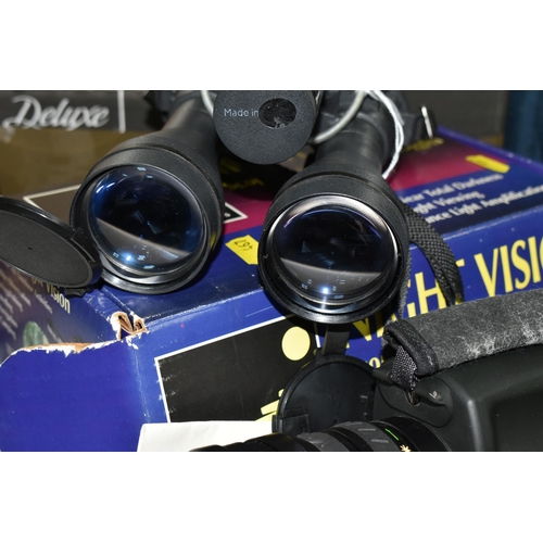 467 - A BOXED PAIR OF NIGHT VISION BINOCULARS AND A ZENIT DIODE ILLUMINATOR, comprising a 'Moonlight Produ... 