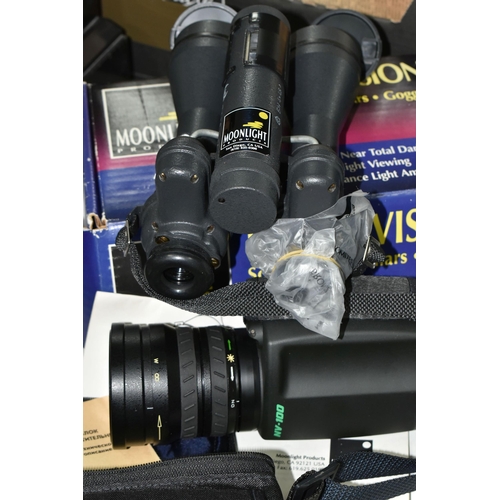 467 - A BOXED PAIR OF NIGHT VISION BINOCULARS AND A ZENIT DIODE ILLUMINATOR, comprising a 'Moonlight Produ... 