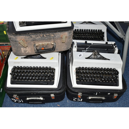 493 - FIVE ROBOTRON 'ERIKA' TYPEWRITERS, mechanical model No.105 made in GDR, with carry cases (5 + 5 case... 