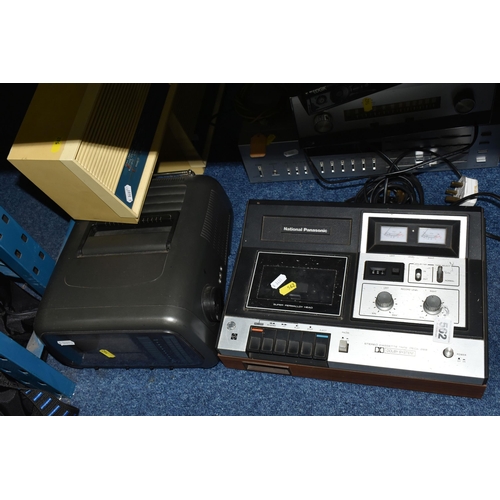 562 - A GROUP OF VINTAGE AUDIO EQUIPMENT, comprising a National Panasonic stereo cassette tape deck -269. ... 