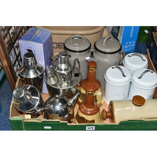 579 - ONE BOX OF MISCELLANEOUS SUNDRIES, to include three stainless steel cocktail shakers, a stainless st... 