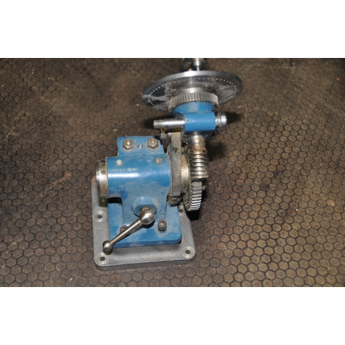 1056 - AN UNBRANDED INDEXING HEAD for lathe or milling machines