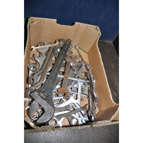 1068 - TWO TRAYS CONTAINING MODERN AND VINTAGE SPANNERS including Elora, Gedore, Garrington, Workzone etc