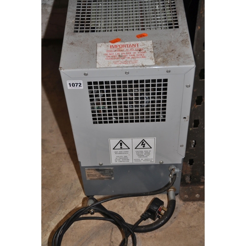 1072 - A HYDROVANE SERIES 2 COMPRESSOR working pressure 11bar, width 45cm x depth 2cm x height 46cm (PAT pa... 