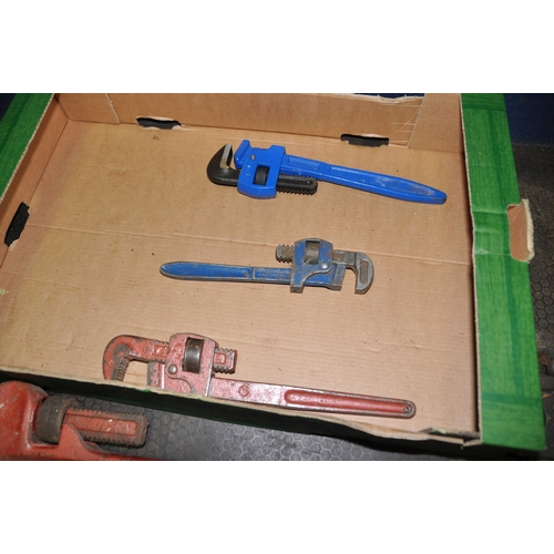 1080 - A TRAY CONTAINING RECORD AND OTHER STILSON PIPE WRENCHES including a Leader 24, a 24, two 18, a 14, ... 