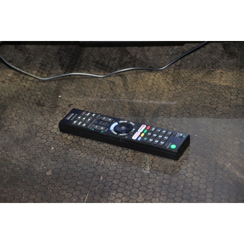 1089 - A SONY KDL43WF663 43in SMART TV with remote (PAT pass and working)