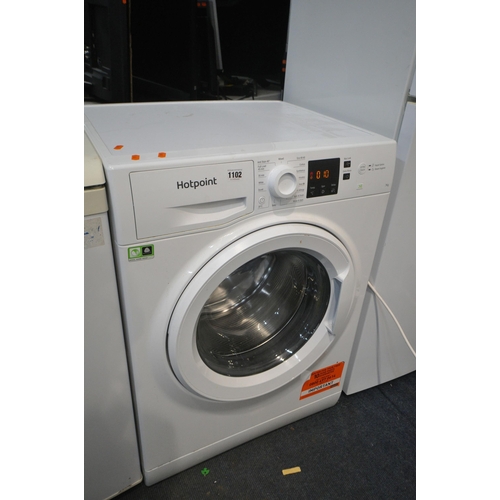 1102 - A HOTPOINT NSWR 742U WK UK N WASHING MACHINE (PAT pass and working)