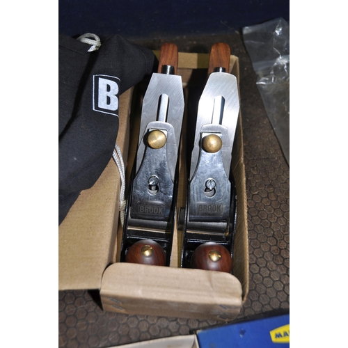 1117 - TWO BROOK No10 WOOD PLANES, a Brook No7 jointing plane (all three brand new and unused) and a boxed ... 