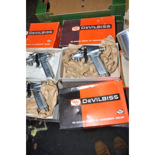 1120 - A TRAY CONTAINING SIX SPRAY GUNS comprising of three DeVilbiss TGA511 and two TAG511 all with No90 n... 