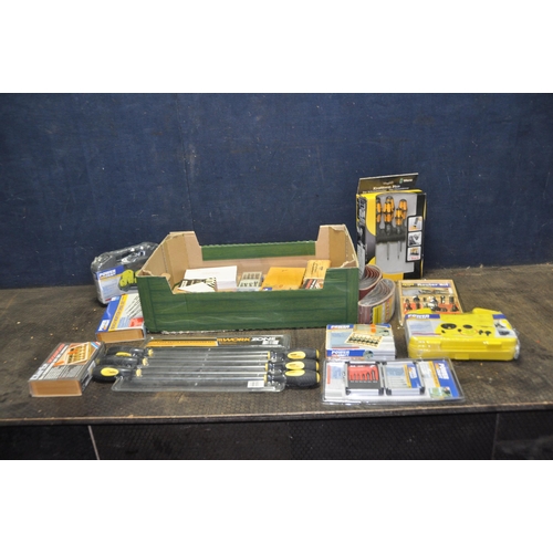 1127 - A TRAY CONTAINING NEW AND STILL PACKAGED WERA, POWERCRAFT AND WORKZONE TOOLS including a Kraftform p... 