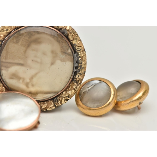 45 - FOUR PIECES OF JEWELLERY, to include a gold plated double photo circular pendant, with two pictures ... 